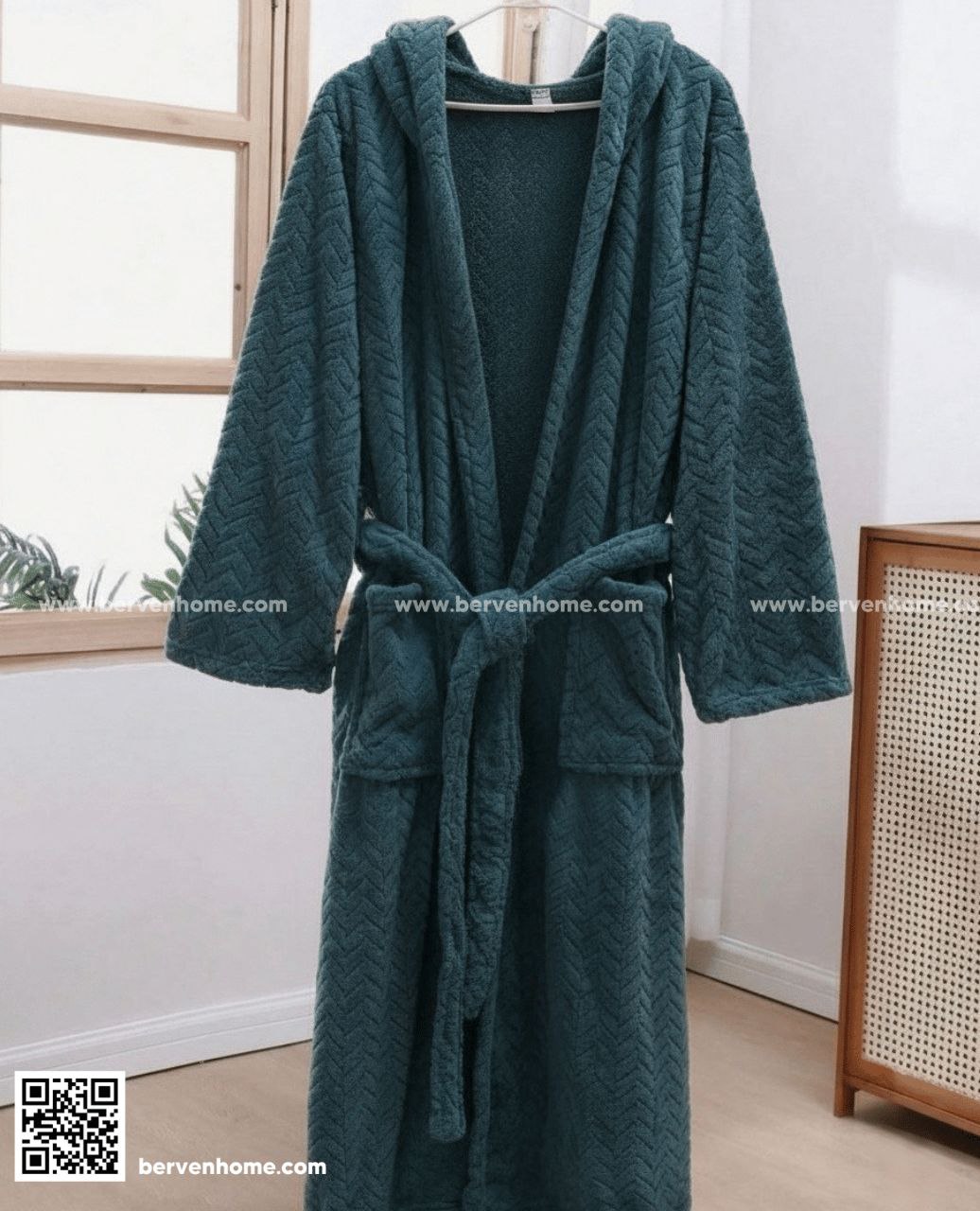 حوله تن پوش پالتویی میکروفایبر نانو مدل توییست برند سان هایی سایز 130CM سبز