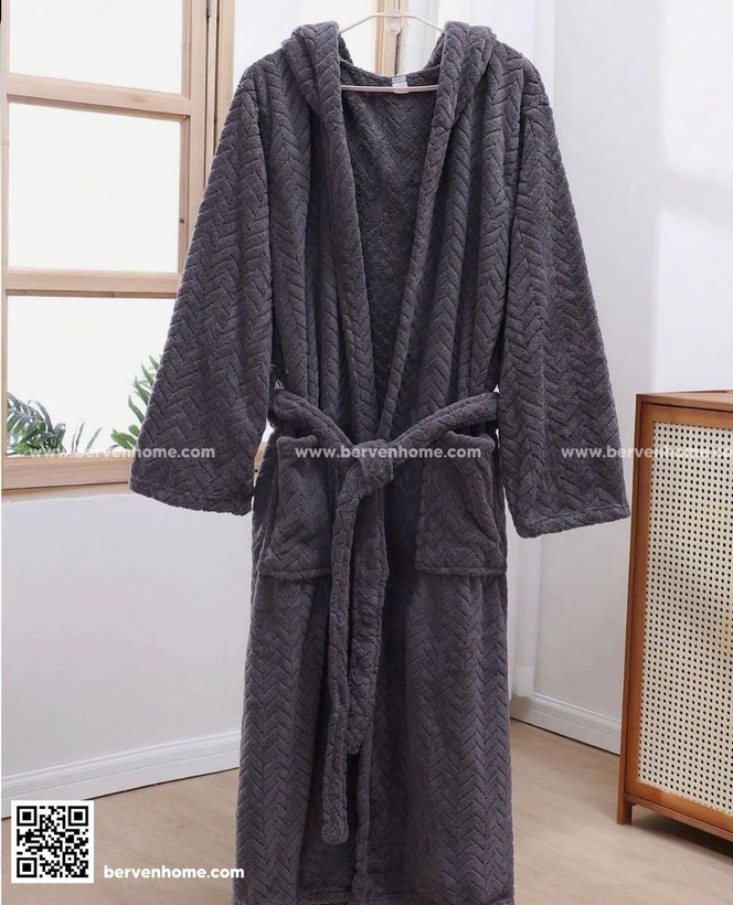 حوله تن پوش پالتویی میکروفایبر نانو مدل توییست برند سان هایی سایز 130CM نوک مدادی