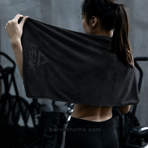 حوله باشگاهی نانو میکروفایبر مدل PEAK سایز 50*90